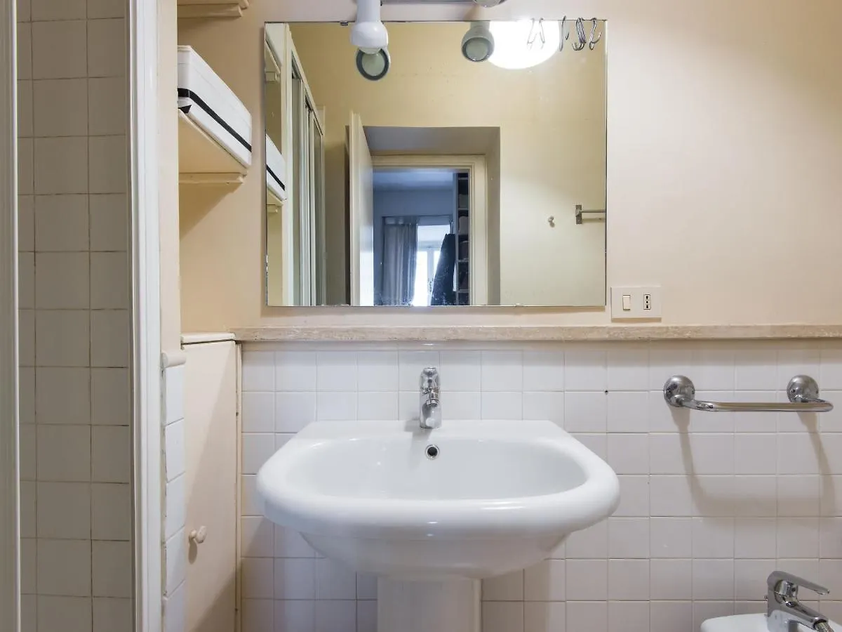 Coronari Enchanting Two Bedroom Rome