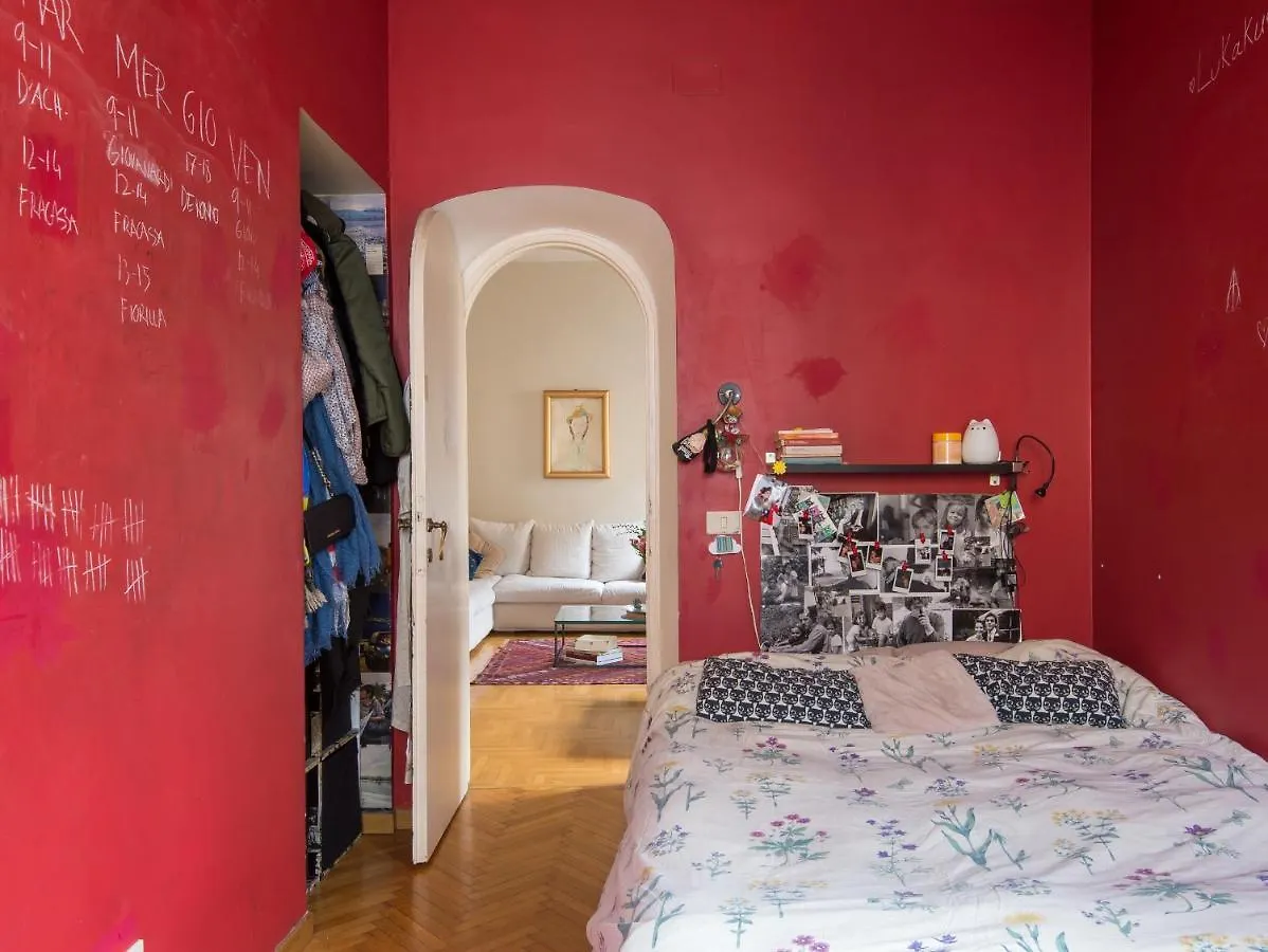 Apartment Coronari Enchanting Two Bedroom Rome
