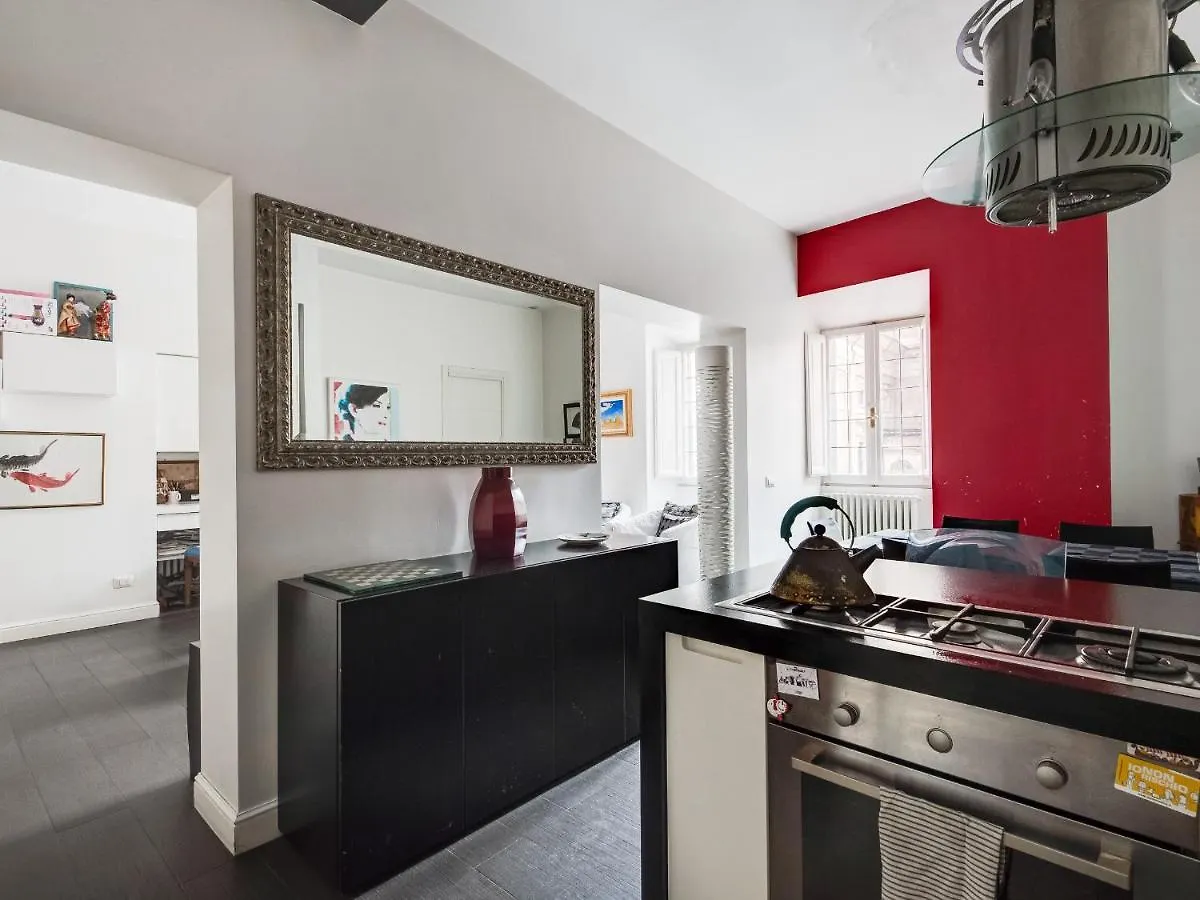 Coronari Enchanting Two Bedroom Rome