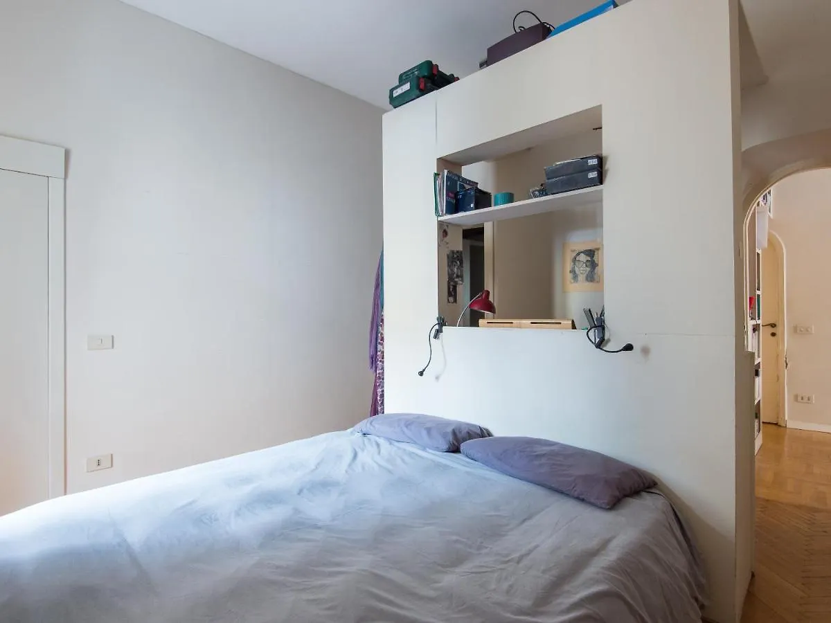 Coronari Enchanting Two Bedroom Rome Apartment
